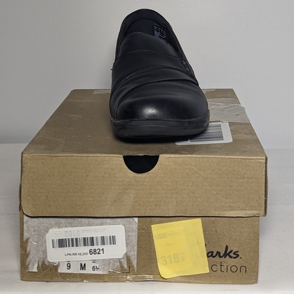 Clarks Womens Leather May Marigold Loafers - Picture 4 of 4